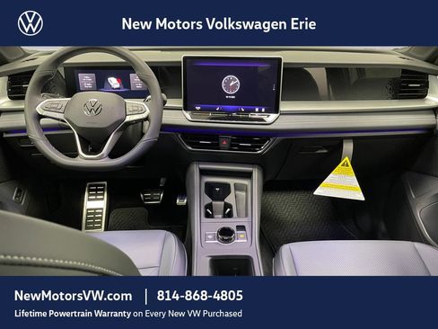 New 2026 Volkswagen Tiguan SE R-Line image 8