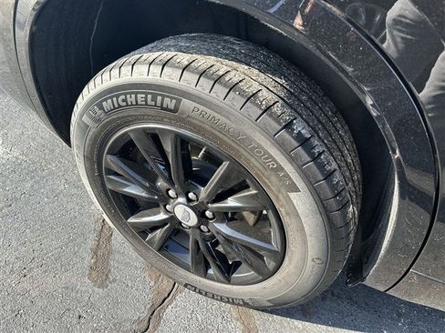 Certified 2024 Cadillac XT6 Luxury image 10