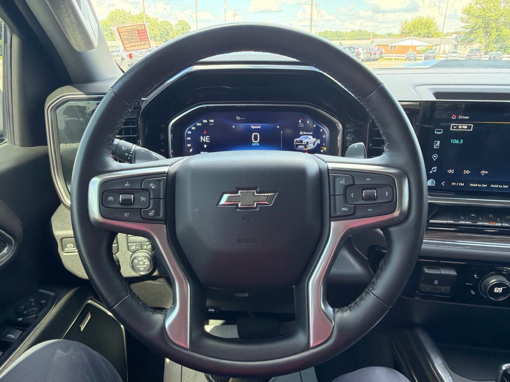 Used 2023 Chevrolet Silverado 1500 LT Trail Boss w/ Convenience Package II AWD/4WD image 33