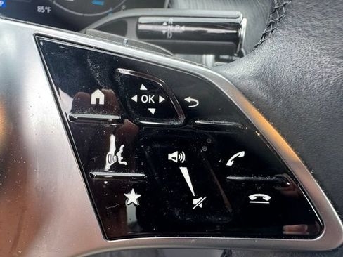 Used 2025 Honda Pilot Touring image 4