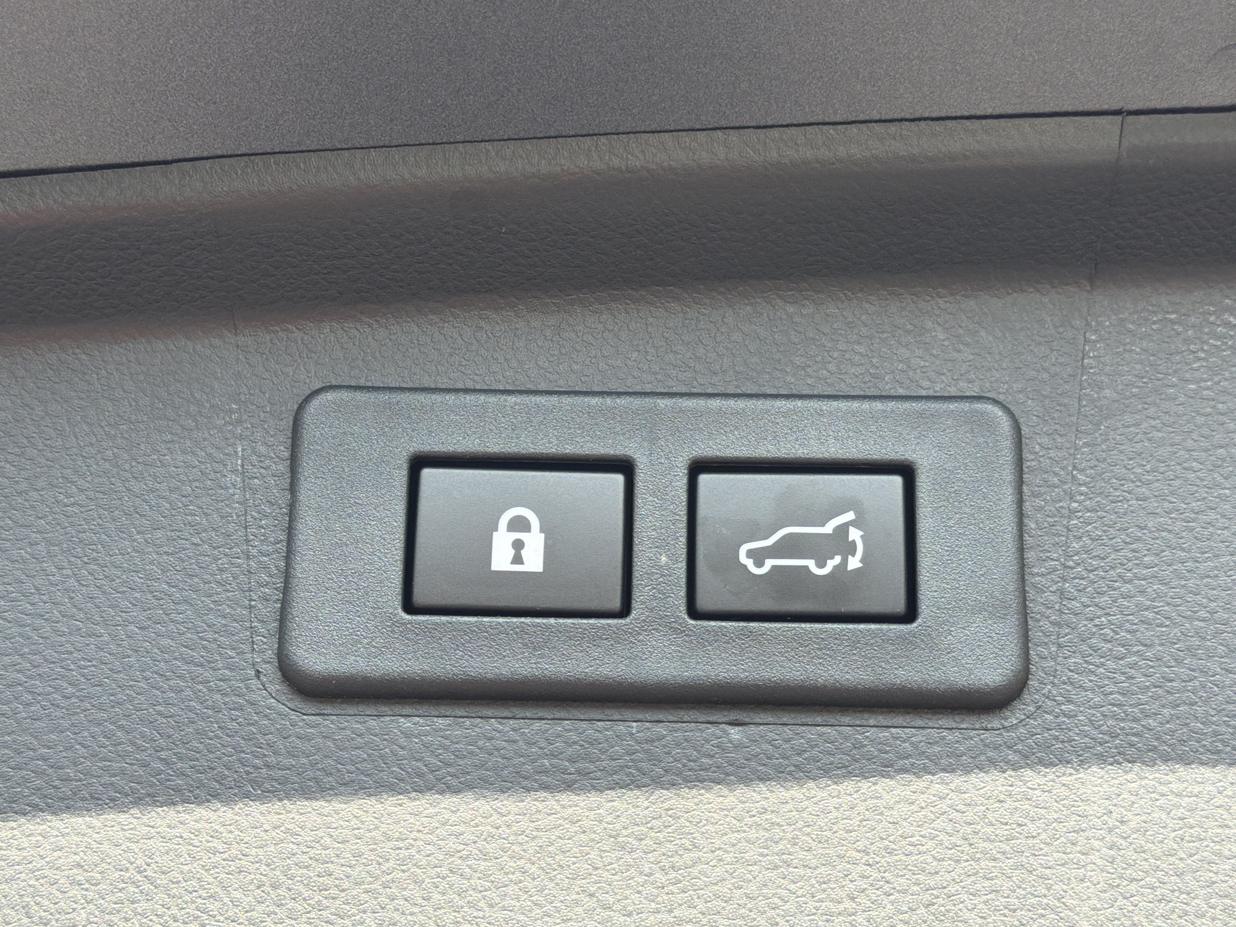 Used 2025 Subaru Outback Premium w/ Popular Package #1A AWD/4WD image 25