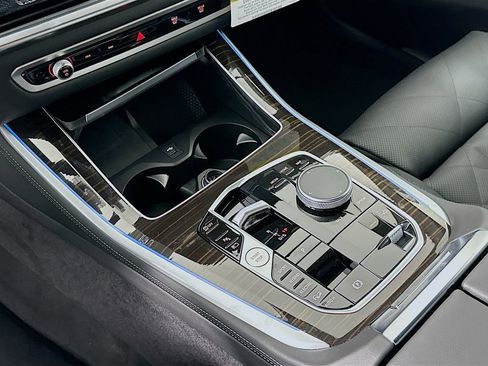 New 2026 BMW X5 xDrive50e w/ Climate Comfort Package image 15