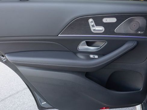 New 2026 Mercedes-Benz GLS 450 4MATIC image 16