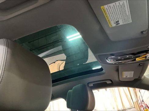 Used 2022 Audi Q5 2.0T Premium image 14