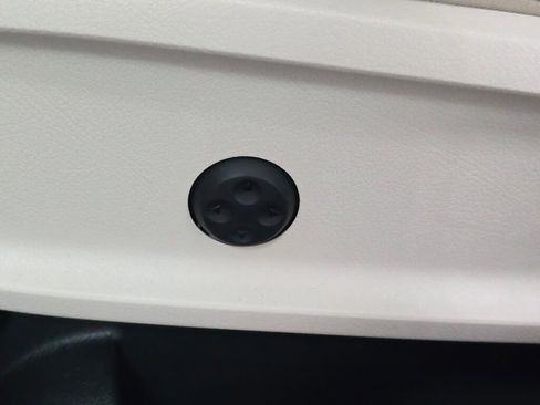 Certified 2025 Mercedes-Benz GLB 250 4MATIC image 34