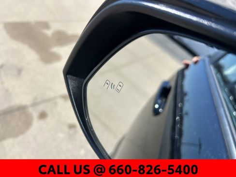 Used 2025 Toyota RAV4 XLE image 12