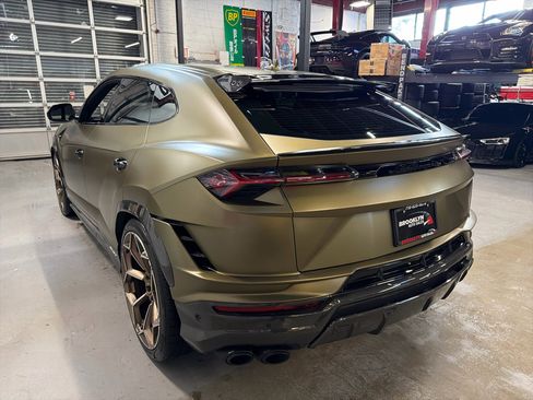 Used 2024 Lamborghini Urus Performante image 8