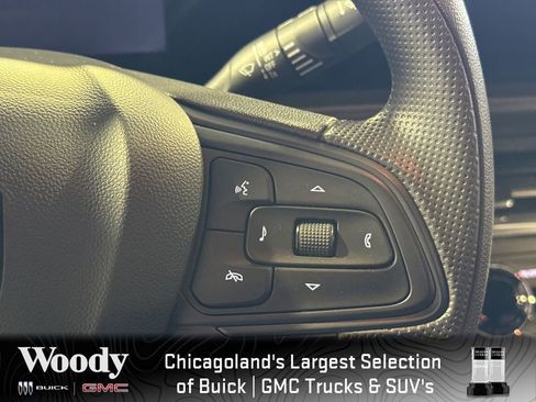 Certified 2025 Buick Envista Preferred image 18