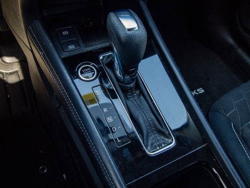 Used 2021 Nissan Kicks SV image 19