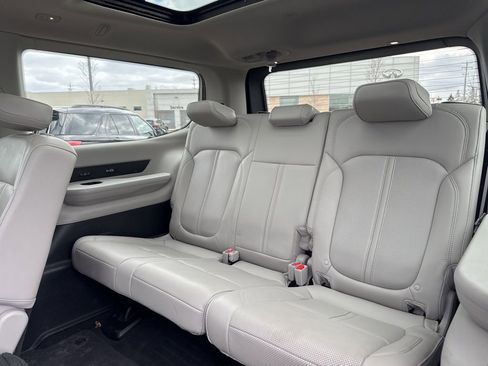 Used 2022 Jeep Wagoneer Series III w/ Premium Group I image 15