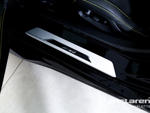 Used 2026 Chevrolet Corvette ZR1 w/ ZR1 Carbon Fiber Aero Package RWD image 15