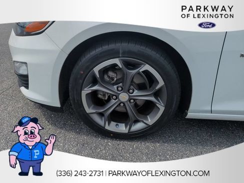 Used 2023 Chevrolet Malibu LT FWD image 10