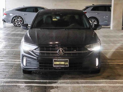 Certified 2023 Volkswagen Jetta Sport image 2