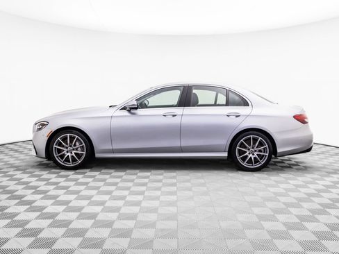 Used 2023 Mercedes-Benz E 450 4MATIC Sedan image 2