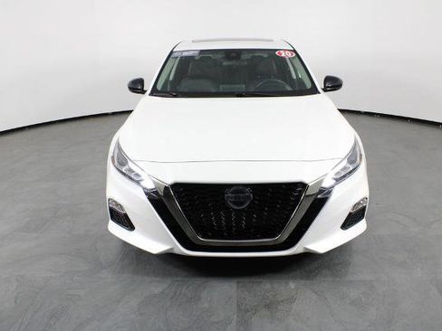 Certified 2020 Nissan Altima 2.5 SR w/ Premium Package image 10