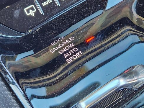 New 2024 Jeep Grand Wagoneer Series III w/ HD Trailer Tow Package image 26