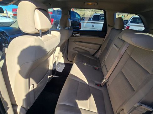 Used 2014 Jeep Grand Cherokee Laredo w/ Quick Order Package 23E image 10