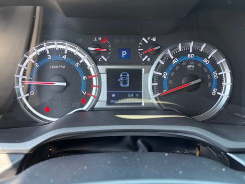 Used 2019 Toyota 4Runner SR5 Premium w/ Wilderness Package AWD/4WD image 13