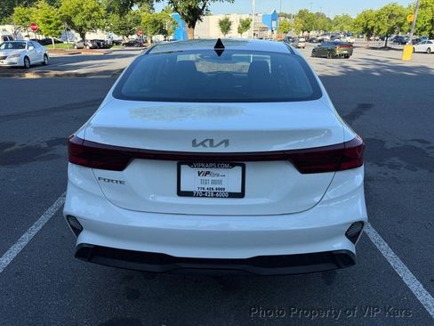 Used 2024 Kia Forte LXS FWD image 4