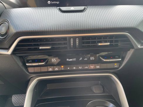 Used 2025 MAZDA CX-90 3.3 Turbo w/ Select Package AWD/4WD image 12