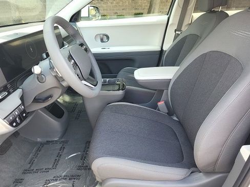 New 2025 Hyundai Ioniq 5 SE image 12