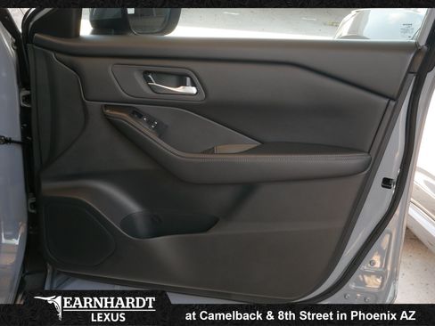 Used 2026 Nissan Rogue SV FWD image 12