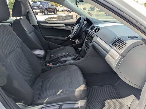 Used 2014 Volkswagen Passat 1.8T image 28
