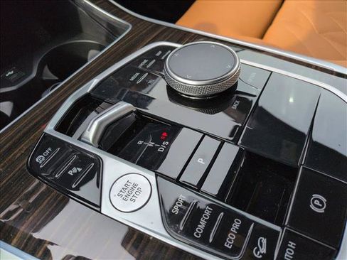 Used 2025 BMW X5 xDrive40i image 12