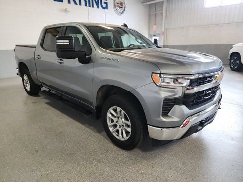 Used 2023 Chevrolet Silverado 1500 LT AWD/4WD image 6