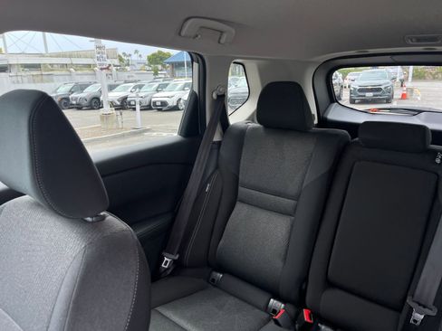 Used 2025 Nissan Rogue SV FWD image 41