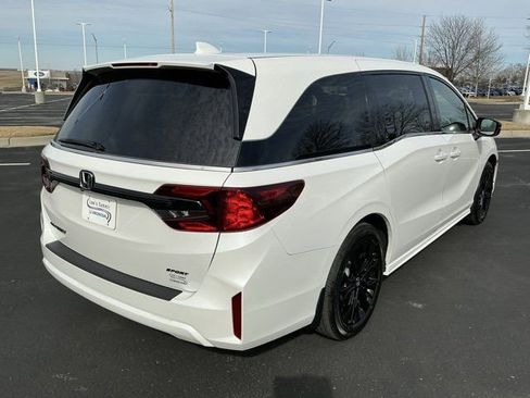 Used 2026 Honda Odyssey Sport-L image 3