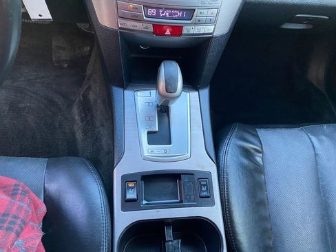 Used 2012 Subaru Outback 2.5i Limited image 22