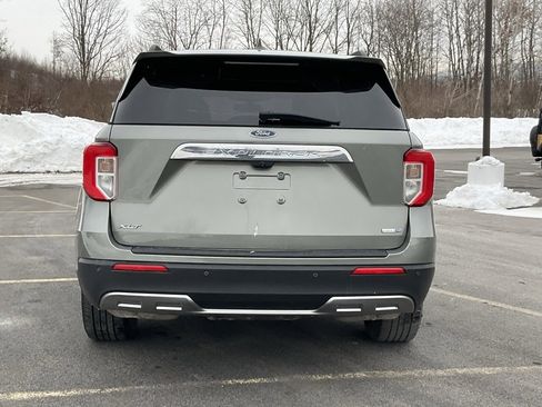 Used 2020 Ford Explorer XLT w/ Equipment Group 202A image 29