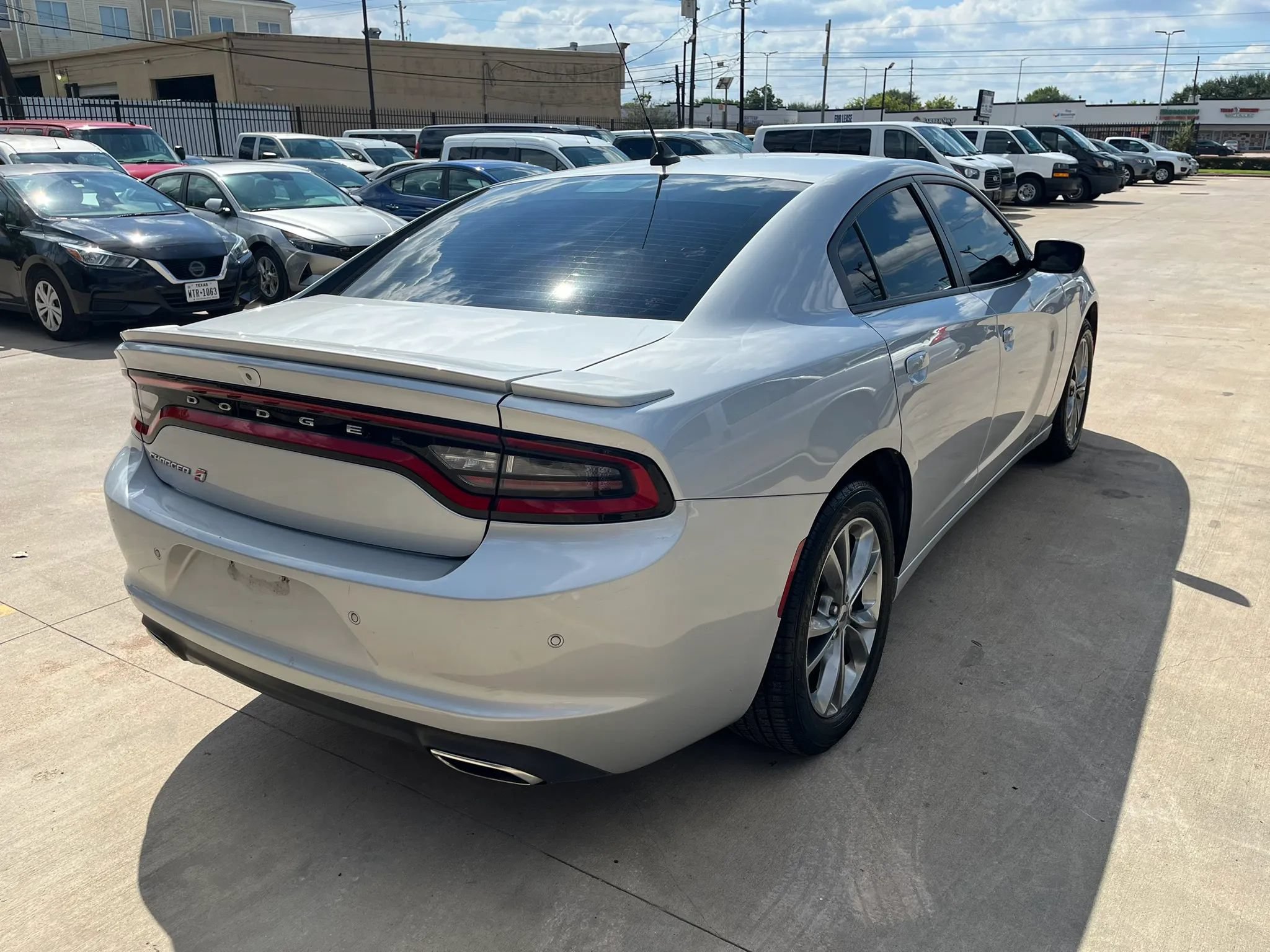 Used 2020 Dodge Charger SXT AWD/4WD image 11