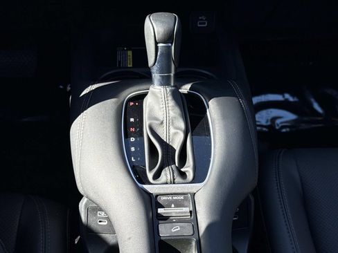 Used 2025 Honda HR-V EX-L image 8