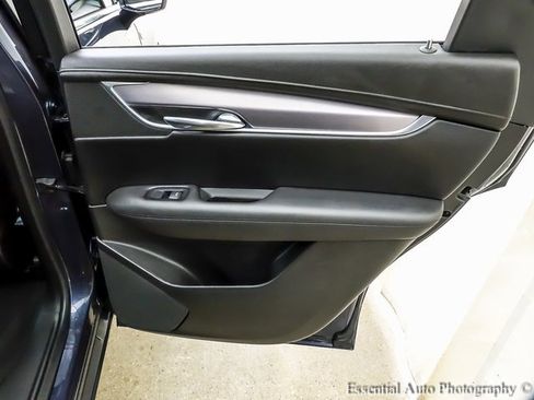 Used 2019 Cadillac XT5 Luxury image 23