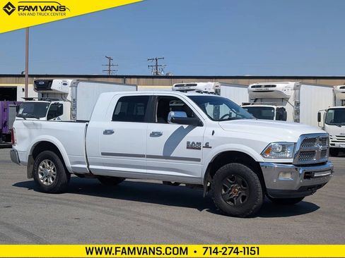 Used 2016 RAM 2500 Laramie AWD/4WD image 1