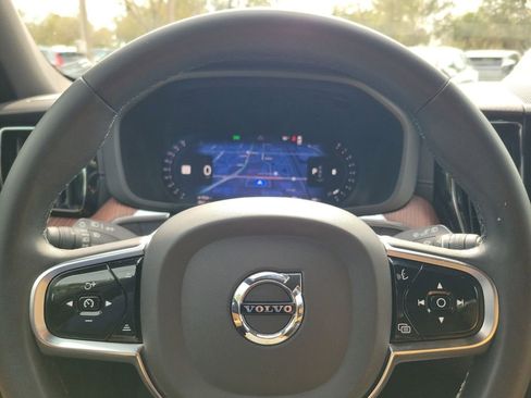 Used 2023 Volvo XC60 B5 Ultimate w/ Protection Package Premier image 25