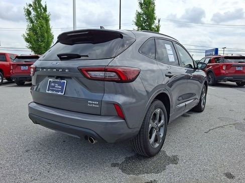 Certified 2024 Ford Escape ST-Line AWD/4WD image 15