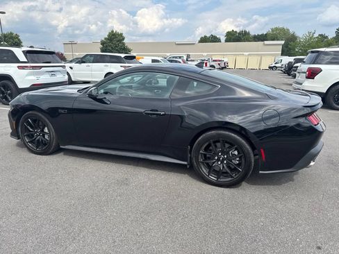 Used 2025 Ford Mustang GT RWD image 11