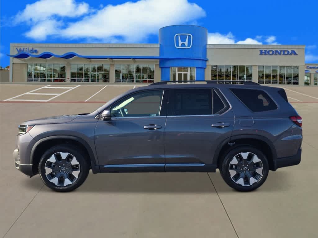New 2026 Honda Pilot Touring image 2