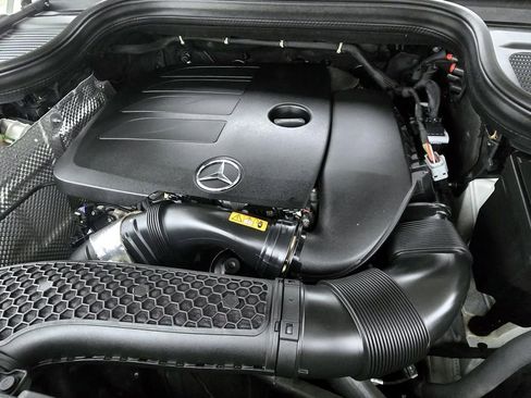 Used 2021 Mercedes-Benz GLE 350 w/ 3rd Row Seat Package image 9