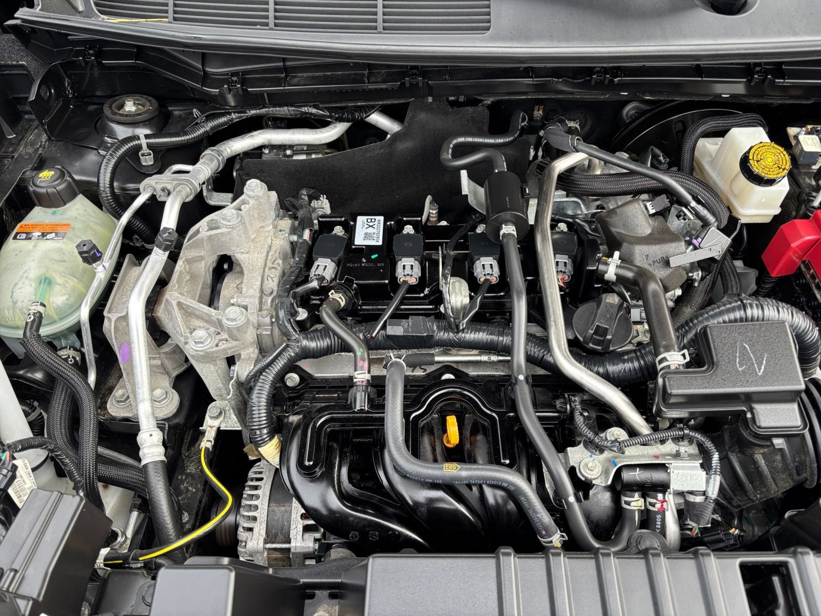 Used 2026 Nissan Kicks SR AWD/4WD image 28