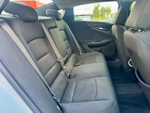 Used 2025 Chevrolet Malibu LT image 11