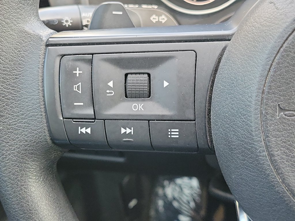 Certified 2023 Nissan Rogue S FWD image 28