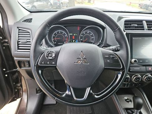 Used 2025 Mitsubishi Outlander Sport SE AWD/4WD image 18