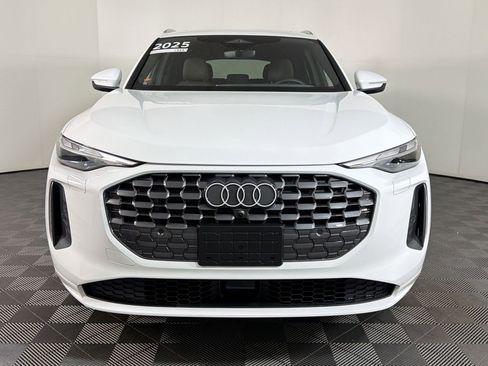 Certified 2025 Audi Q5 Premium w/ Convenience Package AWD/4WD image 6