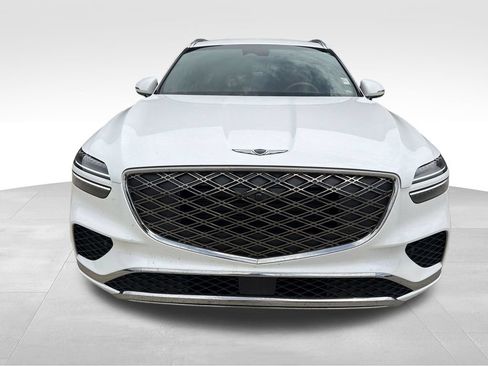 Certified 2026 Genesis GV70 2.5T Advanced AWD/4WD image 8