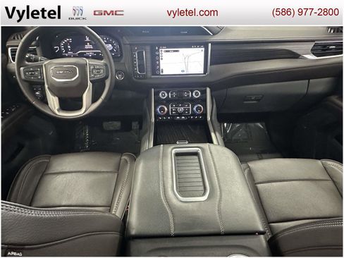 Used 2023 GMC Yukon Denali image 14