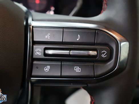 Used 2024 GMC Canyon AT4X AWD/4WD image 15